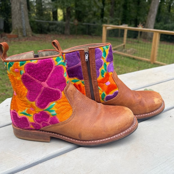 HANDMADE Colorful Floral Ankle Boots - Picture 1 of 10